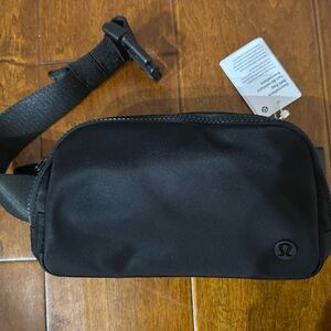 Lululemon Athletica Black Everywhere Belt Bag